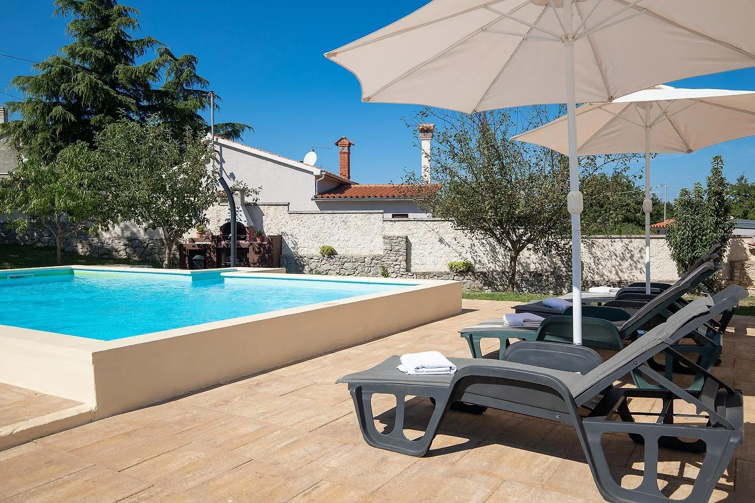 Kuzinici Villa Divsici Holiday home