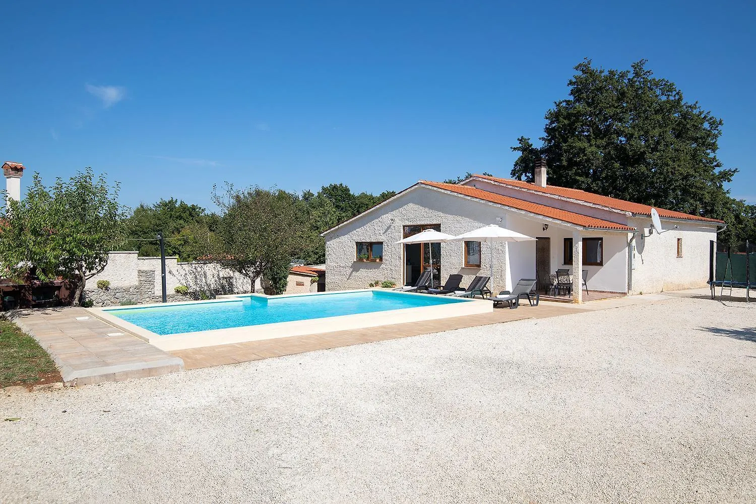 Holiday home Kuzinici Villa Divsici